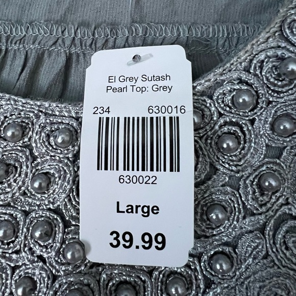 Women's Large Krazy Kat Gray Lace Detail Top NWT - Picture 5 of 9